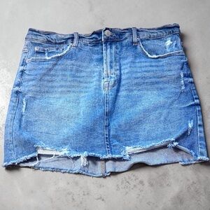 Kensie Jeans "The Skirt" | Vintage Luxe | Denim Mini Skirt | Distressed size 16
